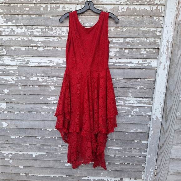 Dor Dor Couture Chic High-Low Red Lace Dress Size Small NWT - Picture 1 of 8